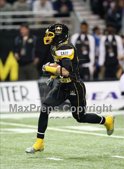Thumbnail 2 in 2010 Army All-American Bowl  photogallery.