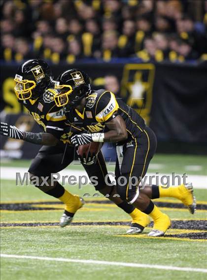 Thumbnail 2 in 2010 Army All-American Bowl  photogallery.