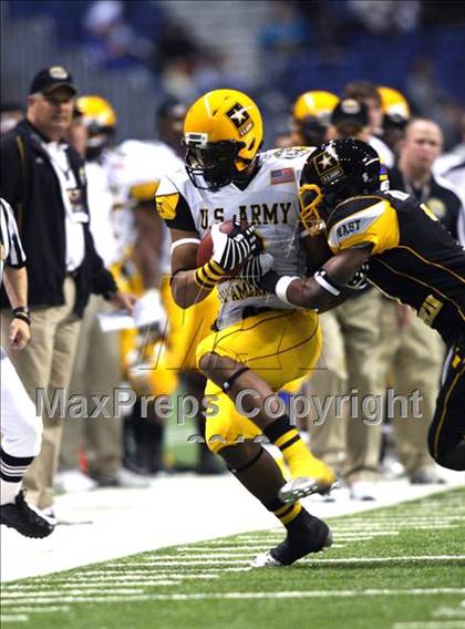 Thumbnail 2 in 2010 Army All-American Bowl  photogallery.