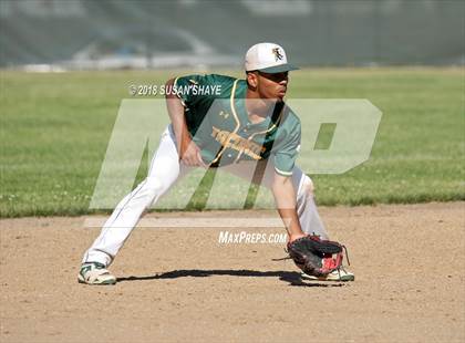 Thumbnail 1 in Auburn vs. Taconic (MIAA Division 3 Semifinal) photogallery.