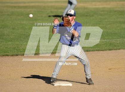 Thumbnail 3 in Auburn vs. Taconic (MIAA Division 3 Semifinal) photogallery.