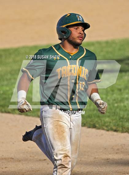 Thumbnail 1 in Auburn vs. Taconic (MIAA Division 3 Semifinal) photogallery.