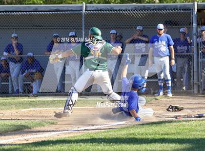 Thumbnail 2 in Auburn vs. Taconic (MIAA Division 3 Semifinal) photogallery.