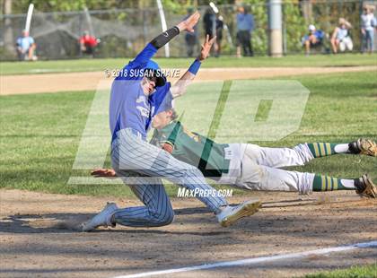 Thumbnail 3 in Auburn vs. Taconic (MIAA Division 3 Semifinal) photogallery.