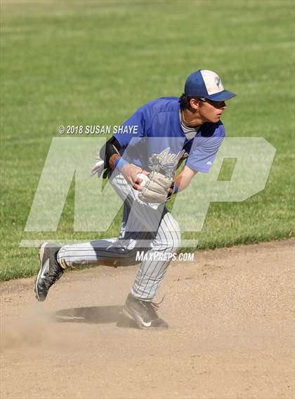 Thumbnail 2 in Auburn vs. Taconic (MIAA Division 3 Semifinal) photogallery.