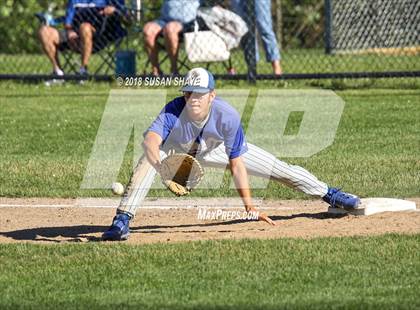 Thumbnail 2 in Auburn vs. Taconic (MIAA Division 3 Semifinal) photogallery.