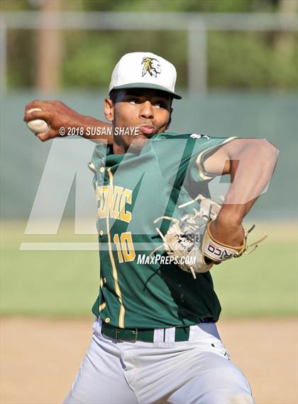 Thumbnail 3 in Auburn vs. Taconic (MIAA Division 3 Semifinal) photogallery.