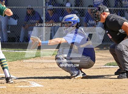 Thumbnail 2 in Auburn vs. Taconic (MIAA Division 3 Semifinal) photogallery.
