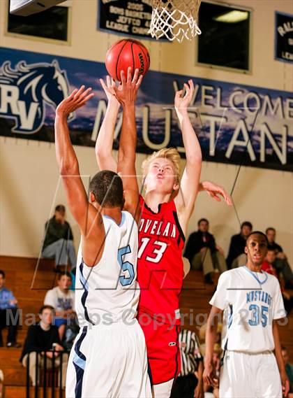Thumbnail 2 in Loveland vs. Ralston Valley (Ralston Roundup) photogallery.