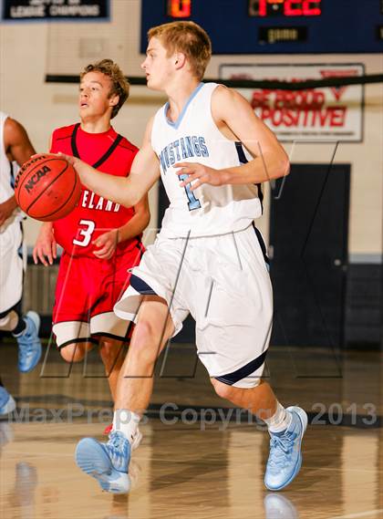Thumbnail 2 in Loveland vs. Ralston Valley (Ralston Roundup) photogallery.