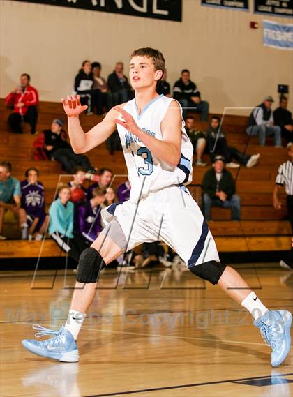 Thumbnail 2 in Loveland vs. Ralston Valley (Ralston Roundup) photogallery.