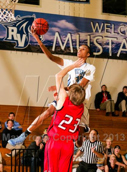 Thumbnail 2 in Loveland vs. Ralston Valley (Ralston Roundup) photogallery.