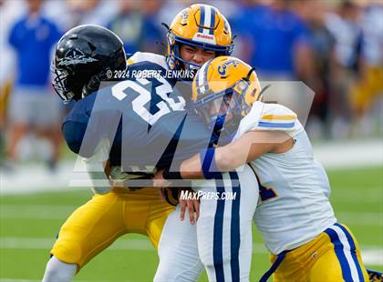 Thumbnail 1 in Kaiser vs. Kamehameha Maui (HHSAA Division II Final) photogallery.