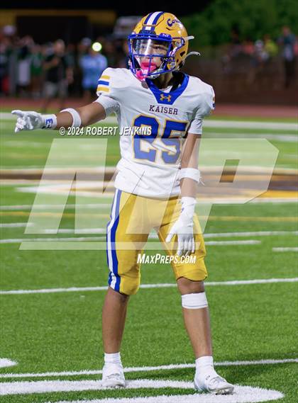 Thumbnail 3 in Kaiser vs. Kamehameha Maui (HHSAA Division II Final) photogallery.