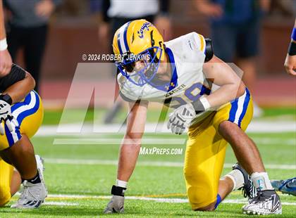 Thumbnail 2 in Kaiser vs. Kamehameha Maui (HHSAA Division II Final) photogallery.
