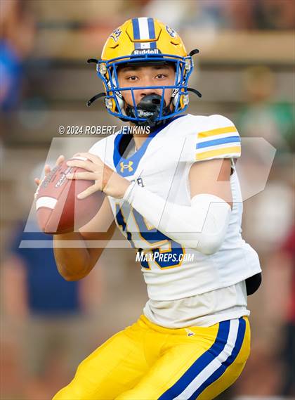 Thumbnail 2 in Kaiser vs. Kamehameha Maui (HHSAA Division II Final) photogallery.