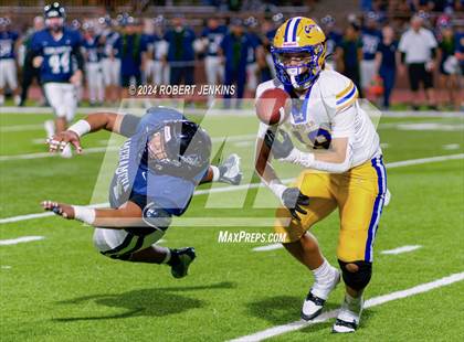 Thumbnail 1 in Kaiser vs. Kamehameha Maui (HHSAA Division II Final) photogallery.