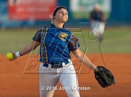 Thumbnail 3 in Venice vs Charlotte (FHSAA 7A District Semifinal) photogallery.