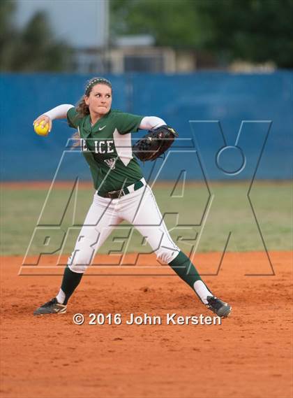 Thumbnail 1 in Venice vs Charlotte (FHSAA 7A District Semifinal) photogallery.