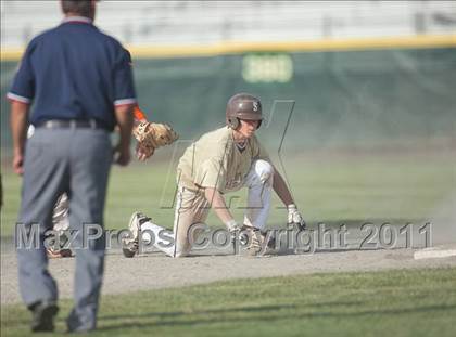 Thumbnail 2 in Stonington vs Montville (CIAC Class M Semifinal) photogallery.