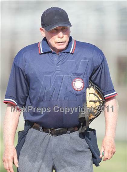 Thumbnail 3 in Stonington vs Montville (CIAC Class M Semifinal) photogallery.