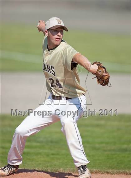 Thumbnail 2 in Stonington vs Montville (CIAC Class M Semifinal) photogallery.