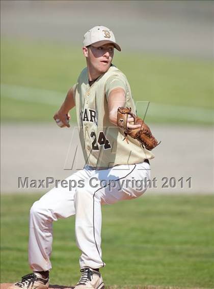 Thumbnail 1 in Stonington vs Montville (CIAC Class M Semifinal) photogallery.