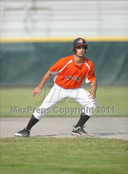 Thumbnail 2 in Stonington vs Montville (CIAC Class M Semifinal) photogallery.