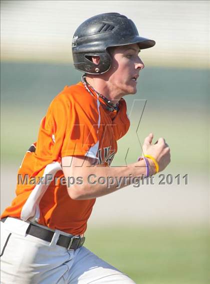 Thumbnail 2 in Stonington vs Montville (CIAC Class M Semifinal) photogallery.