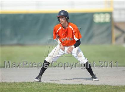 Thumbnail 2 in Stonington vs Montville (CIAC Class M Semifinal) photogallery.
