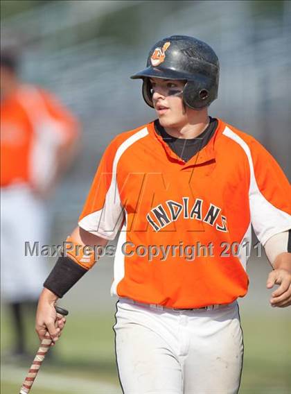 Thumbnail 2 in Stonington vs Montville (CIAC Class M Semifinal) photogallery.