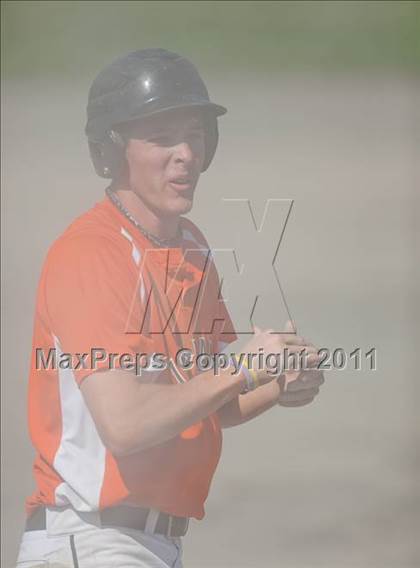 Thumbnail 2 in Stonington vs Montville (CIAC Class M Semifinal) photogallery.