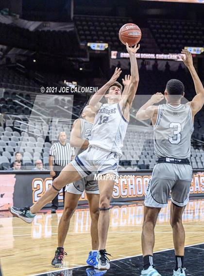 Thumbnail 3 in Steele vs Boerne-Champion (Spurs High School Showcase) photogallery.