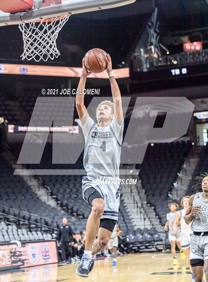 Thumbnail 3 in Steele vs Boerne-Champion (Spurs High School Showcase) photogallery.