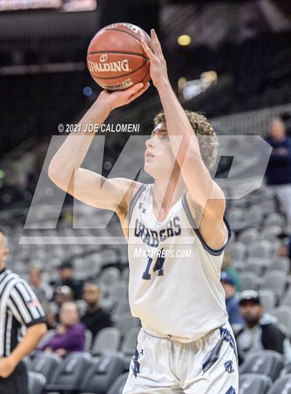 Thumbnail 1 in Steele vs Boerne-Champion (Spurs High School Showcase) photogallery.