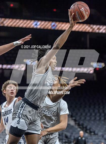 Thumbnail 3 in Steele vs Boerne-Champion (Spurs High School Showcase) photogallery.