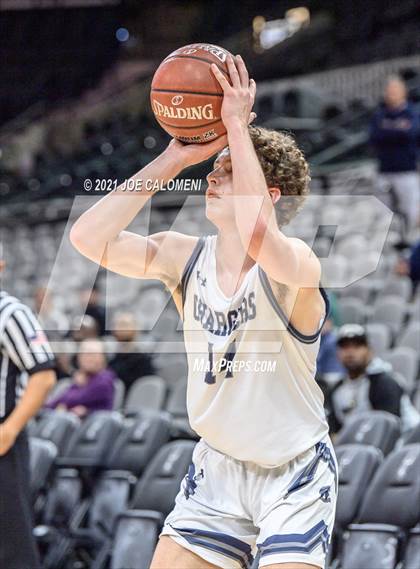 Thumbnail 3 in Steele vs Boerne-Champion (Spurs High School Showcase) photogallery.