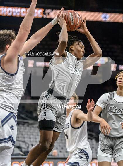 Thumbnail 1 in Steele vs Boerne-Champion (Spurs High School Showcase) photogallery.