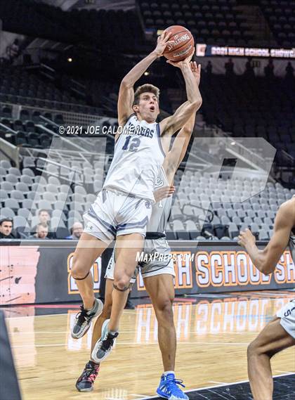 Thumbnail 3 in Steele vs Boerne-Champion (Spurs High School Showcase) photogallery.