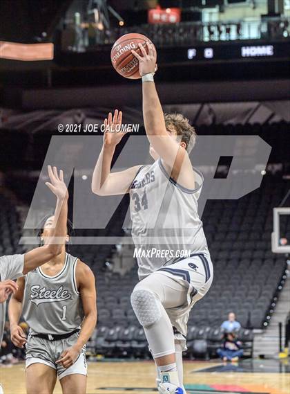 Thumbnail 3 in Steele vs Boerne-Champion (Spurs High School Showcase) photogallery.