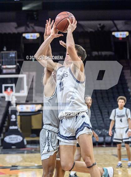 Thumbnail 1 in Steele vs Boerne-Champion (Spurs High School Showcase) photogallery.