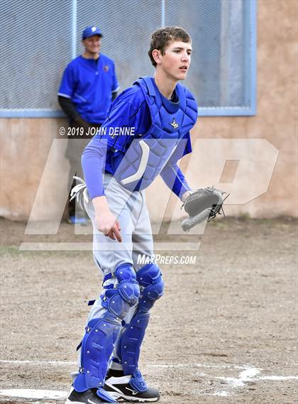 Thumbnail 1 in Questa @ Penasco photogallery.