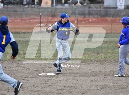 Thumbnail 1 in Questa @ Penasco photogallery.