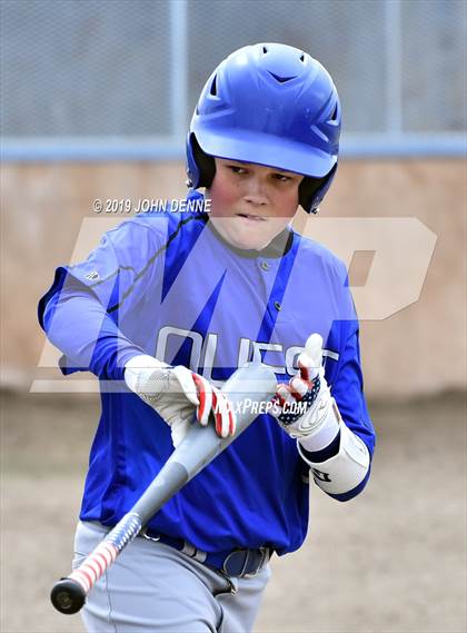 Thumbnail 1 in Questa @ Penasco photogallery.