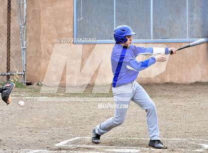 Thumbnail 2 in Questa @ Penasco photogallery.