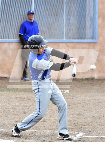 Thumbnail 2 in Questa @ Penasco photogallery.