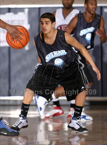 Thumbnail 2 in Sylmar vs. View Park Prep (MLK Hoops Shootout) photogallery.