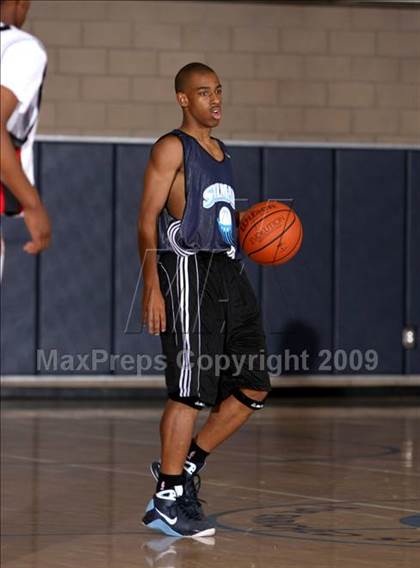 Thumbnail 1 in Sylmar vs. View Park Prep (MLK Hoops Shootout) photogallery.