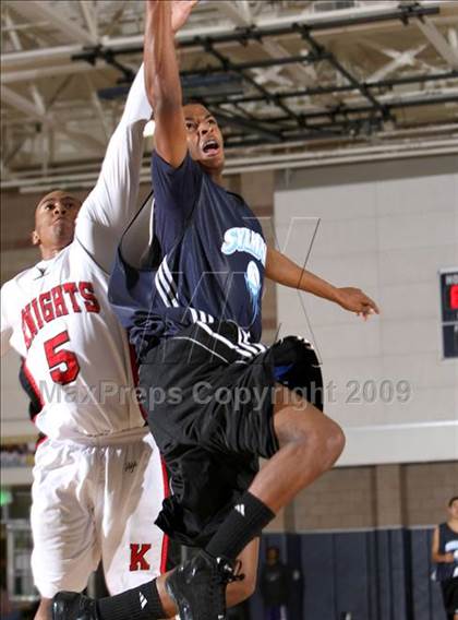 Thumbnail 1 in Sylmar vs. View Park Prep (MLK Hoops Shootout) photogallery.