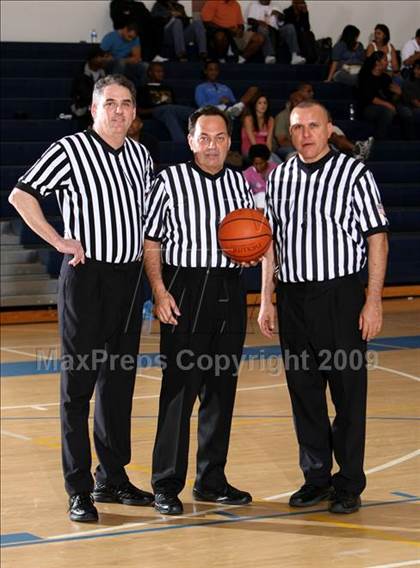 Thumbnail 2 in Sylmar vs. View Park Prep (MLK Hoops Shootout) photogallery.